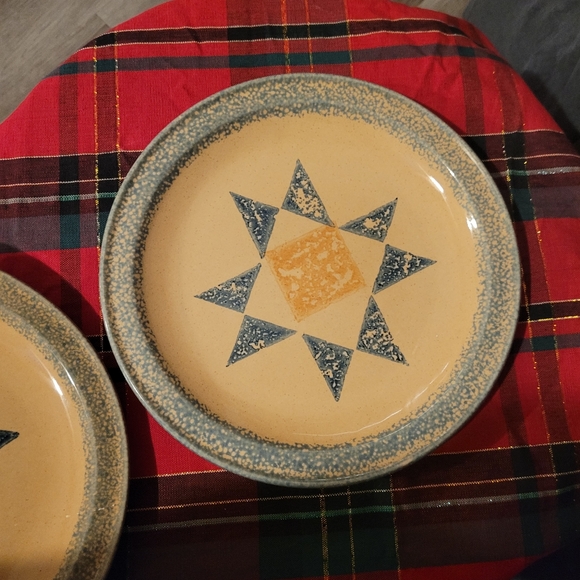 - Pfaltzgraff America Folk Art - 3 Star Plates - Picture 3 of 5